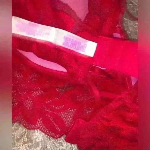 Victoria’s Secret Red Lace Push Up Bralette size M - Picture 5 of 9